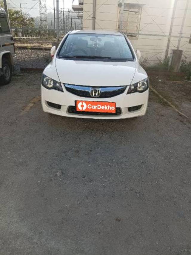 https://images10.gaadi.com/usedcar_image/3616087/original/processed_edc1c5c1-e85a-4332-8d5b-d5c40728895b.jpg?imwidth=6400