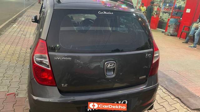 https://images10.gaadi.com/usedcar_image/3616275/original/processed_dc330823-fd94-46c8-af2a-7a39911f3040.jpeg?imwidth=6401