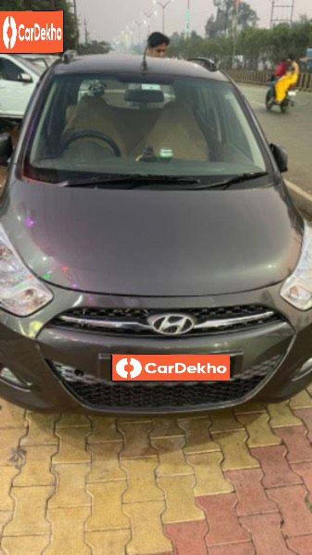 https://images10.gaadi.com/usedcar_image/3616275/original/processed_fafd109d-187f-4e7c-8dae-76c4e2e63246.jpeg?imwidth=6400
