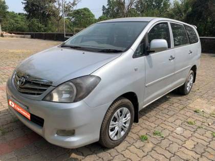 Toyota Innova 2.5 G (Diesel) 7 Seater BS III Toyota Innova 2.5 G (Diesel) 7 Seater BS III
