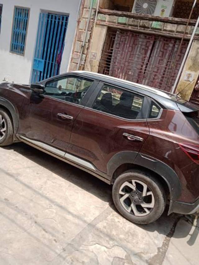 https://images10.gaadi.com/usedcar_image/3616444/original/processed_9794f6a9-b440-4538-8641-801c975ad5de.jpg?imwidth=6402