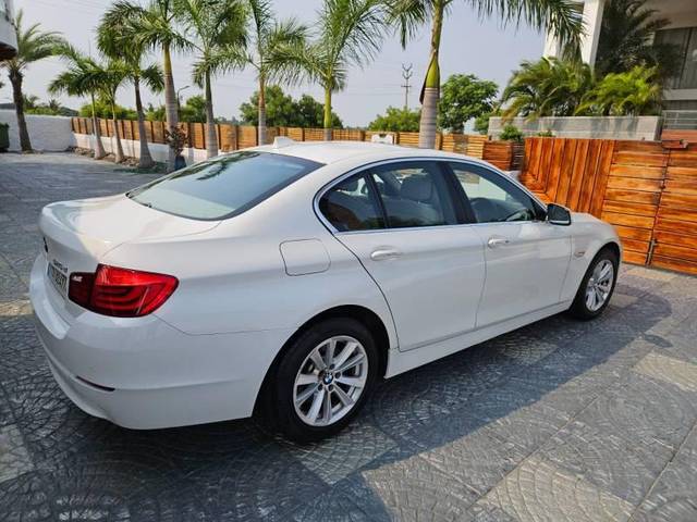 https://images10.gaadi.com/usedcar_image/3616448/original/processed_dd30e7f8-22b5-4eb1-98b6-b6ed29b2643b.jpg?imwidth=6401