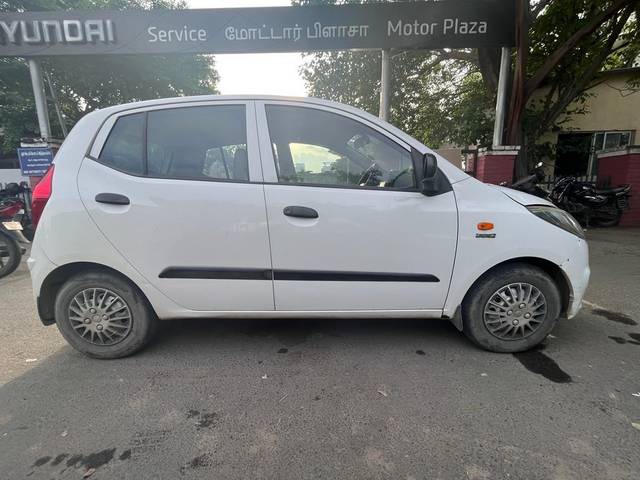 https://images10.gaadi.com/usedcar_image/3616465/original/processed_img2888898__usedcar_whatsappimage2023_09_20at50043pm_2__63411697084031_1697084142.jpeg?imwidth=6401