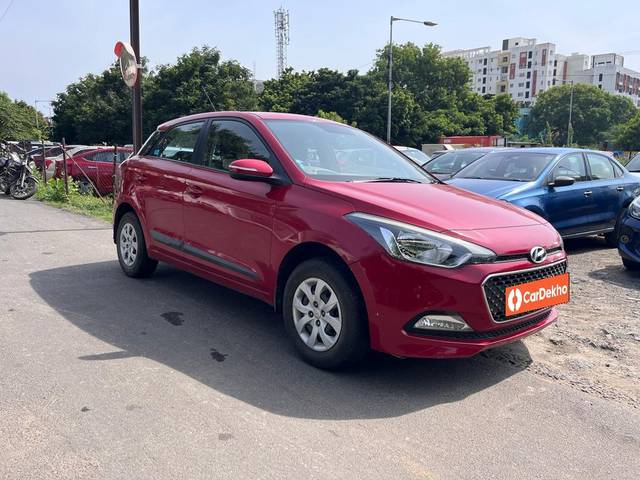 https://images10.gaadi.com/usedcar_image/3616468/original/processed_img2888899__usedcar_whatsappimage2023_09_20at94523am_63411697084247_1697084538.jpeg?imwidth=6400
