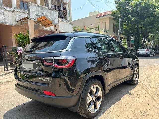 https://images10.gaadi.com/usedcar_image/3616516/original/processed_img2888921__used_car_2888921_1697088910.jpg?imwidth=6402