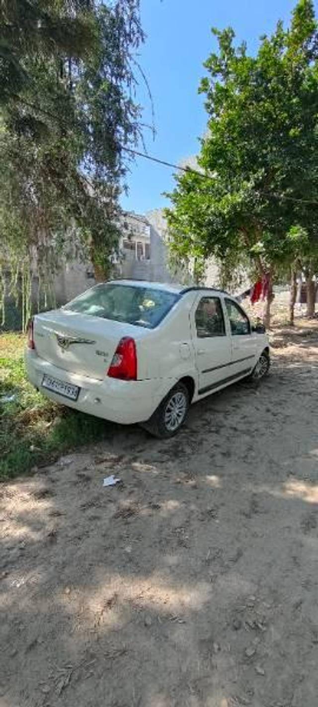 https://images10.gaadi.com/usedcar_image/3616565/original/processed_7e837340-ce91-4e98-a7c6-bee8d0cdfdb6.jpg?imwidth=6402