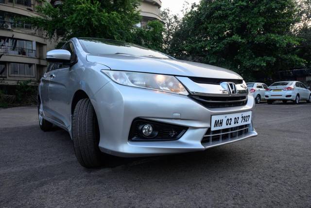https://images10.gaadi.com/usedcar_image/3616701/original/processed_img2889012__usedcar_img_20231012_wa0028_148501697093061_1697093187.jpg?imwidth=6400