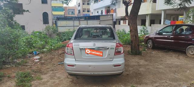 https://images10.gaadi.com/usedcar_image/3616703/original/processed_75663ebb-3ea4-4cc0-95fe-2493008924b3.jpg?imwidth=6401