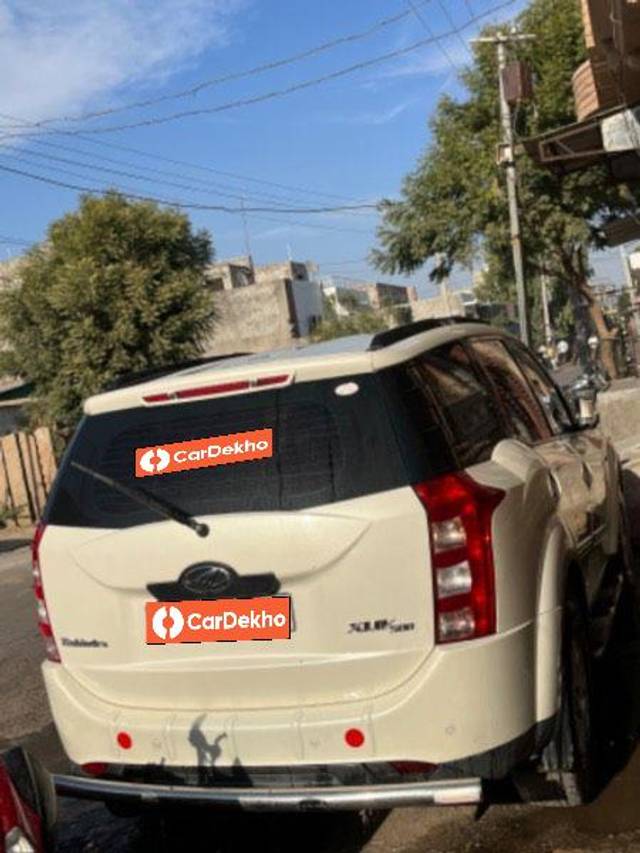 https://images10.gaadi.com/usedcar_image/3616892/original/processed_4a654906-a888-4c2d-aebe-81700d36df52.jpeg?imwidth=6401