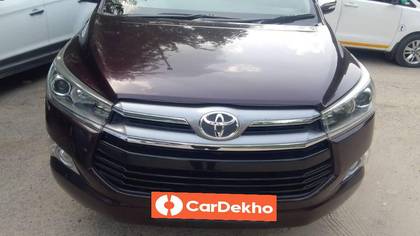 Toyota Innova Crysta 2.8 ZX AT BSIV Toyota Innova Crysta 2.8 ZX AT BSIV