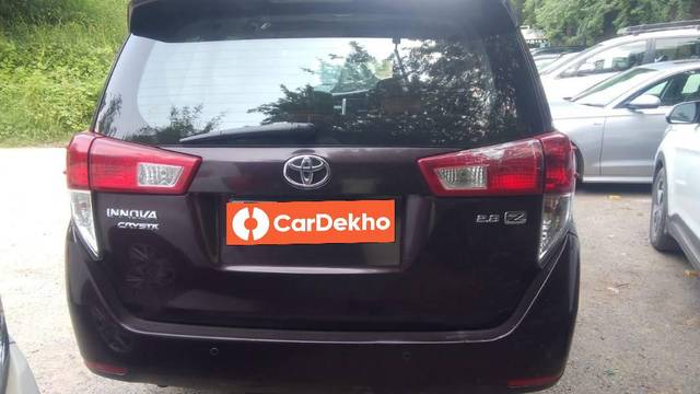 https://images10.gaadi.com/usedcar_image/3617043/original/processed_1f14ca66-fda7-437d-a264-2f6d6adcc325.jpg?imwidth=6401