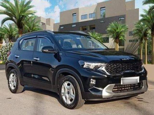 https://images10.gaadi.com/usedcar_image/3617105/original/processed_7273e119-a026-4ee6-8a6b-235c1c0e7aa3.jpg?imwidth=6400