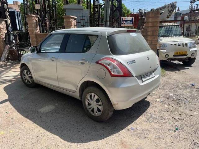 https://images10.gaadi.com/usedcar_image/3617129/original/processed_21c8dd6c-196b-417b-ba86-6e01b5526d94.jpeg?imwidth=6402