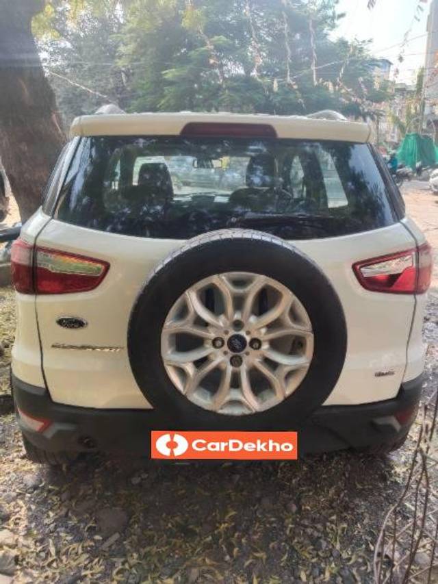 https://images10.gaadi.com/usedcar_image/3617207/original/processed_f04b6a01-ec01-48fa-8dfc-21a394335a48.jpg?imwidth=6402