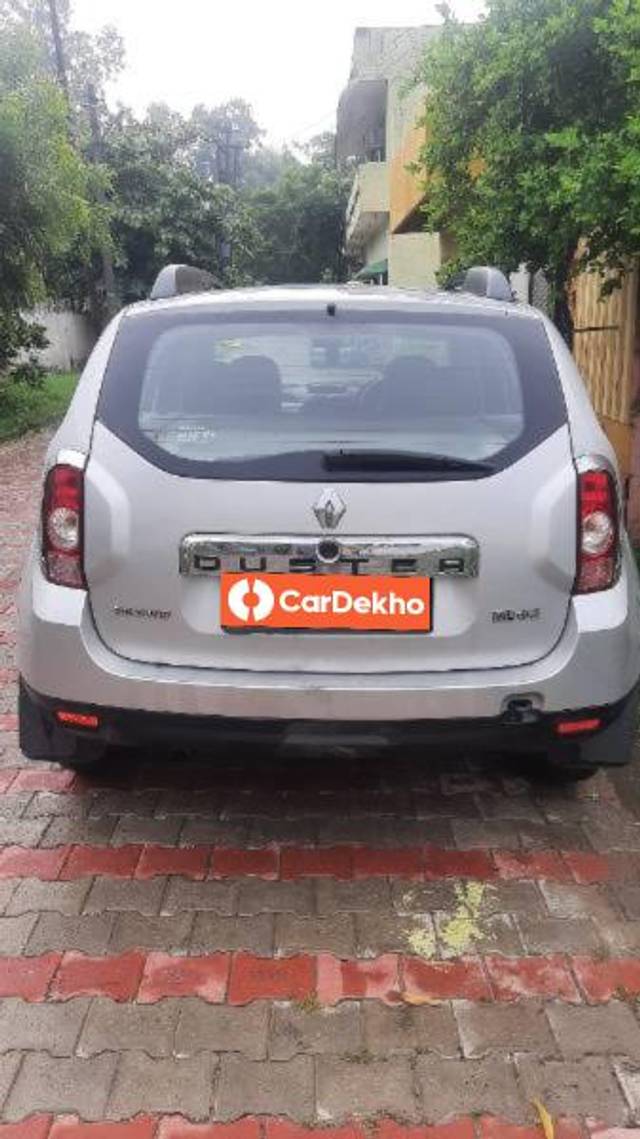 https://images10.gaadi.com/usedcar_image/3617568/original/processed_a44d5f16-f8ae-4e80-964b-ee4df79e1b0d.jpg?imwidth=6401