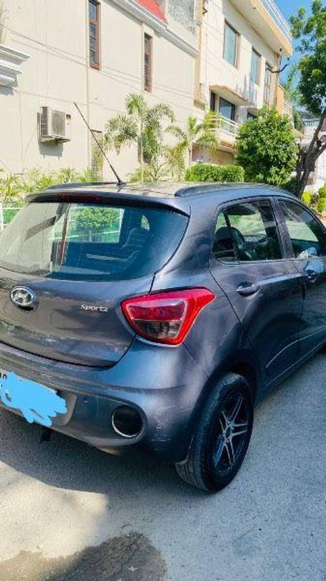 https://images10.gaadi.com/usedcar_image/3617620/original/processed_bf81e92b-d793-4633-abf9-0863587b0498.jpeg?imwidth=6401