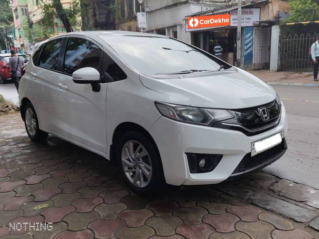 https://images10.gaadi.com/usedcar_image/3617783/original/processed_img2889824__used_car_2889824_1697114622.jpg?imwidth=6400