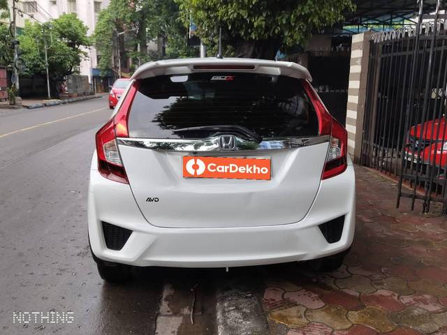 https://images10.gaadi.com/usedcar_image/3617783/original/processed_img2889824__used_car_2889824_1697114627.jpg?imwidth=6402