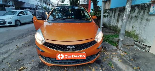 https://images10.gaadi.com/usedcar_image/3617784/original/processed_8f0bb982-22b8-439e-9ba0-0c1ad2d60549.jpg?imwidth=6400