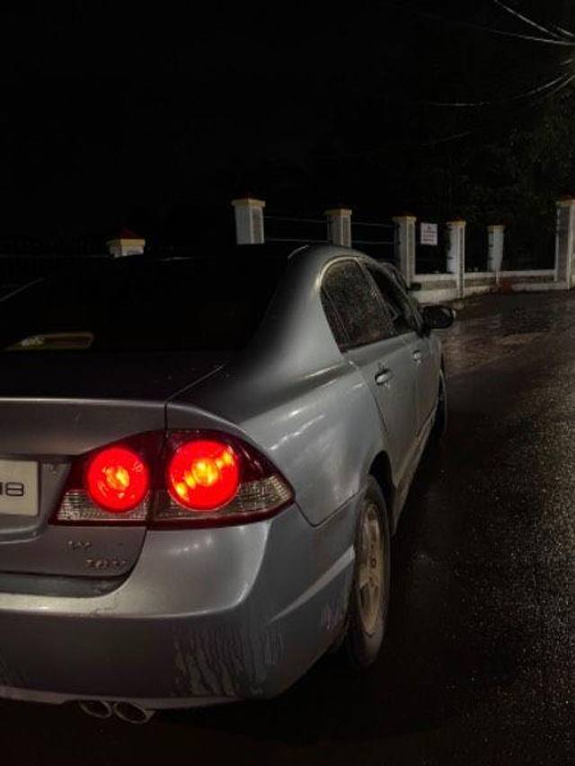 https://images10.gaadi.com/usedcar_image/3617854/original/processed_5a4291df-e17c-4300-bb1f-1cbf1aa6ed9b.jpeg?imwidth=6401