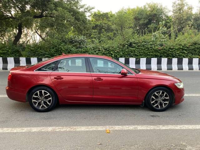 https://images10.gaadi.com/usedcar_image/3618032/original/img2889903__used_car_2889903_1697127527.jpg?imwidth=6401