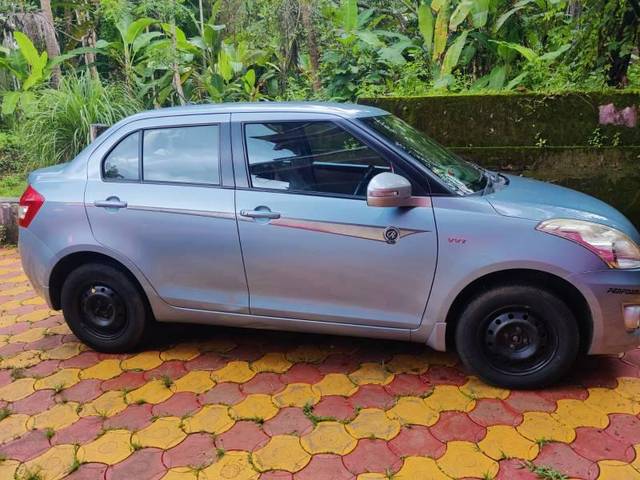 https://images10.gaadi.com/usedcar_image/3618037/original/processed_39f7cf3e-399a-4b00-af9c-f7032cbab6d7.jpg?imwidth=6401