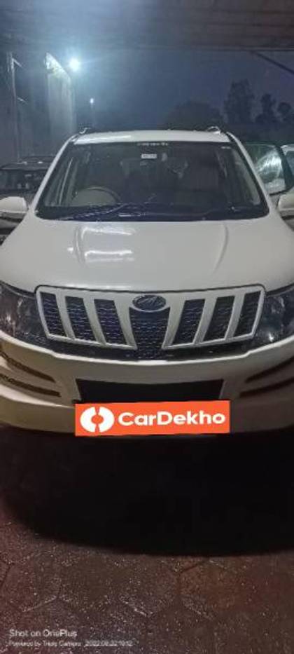 Mahindra XUV500 W6 2WD Mahindra XUV500 W6 2WD