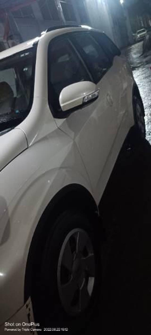https://images10.gaadi.com/usedcar_image/3618107/original/processed_c5e4e002-a128-4afc-a152-7f3ba1eff1f9.jpg?imwidth=6401