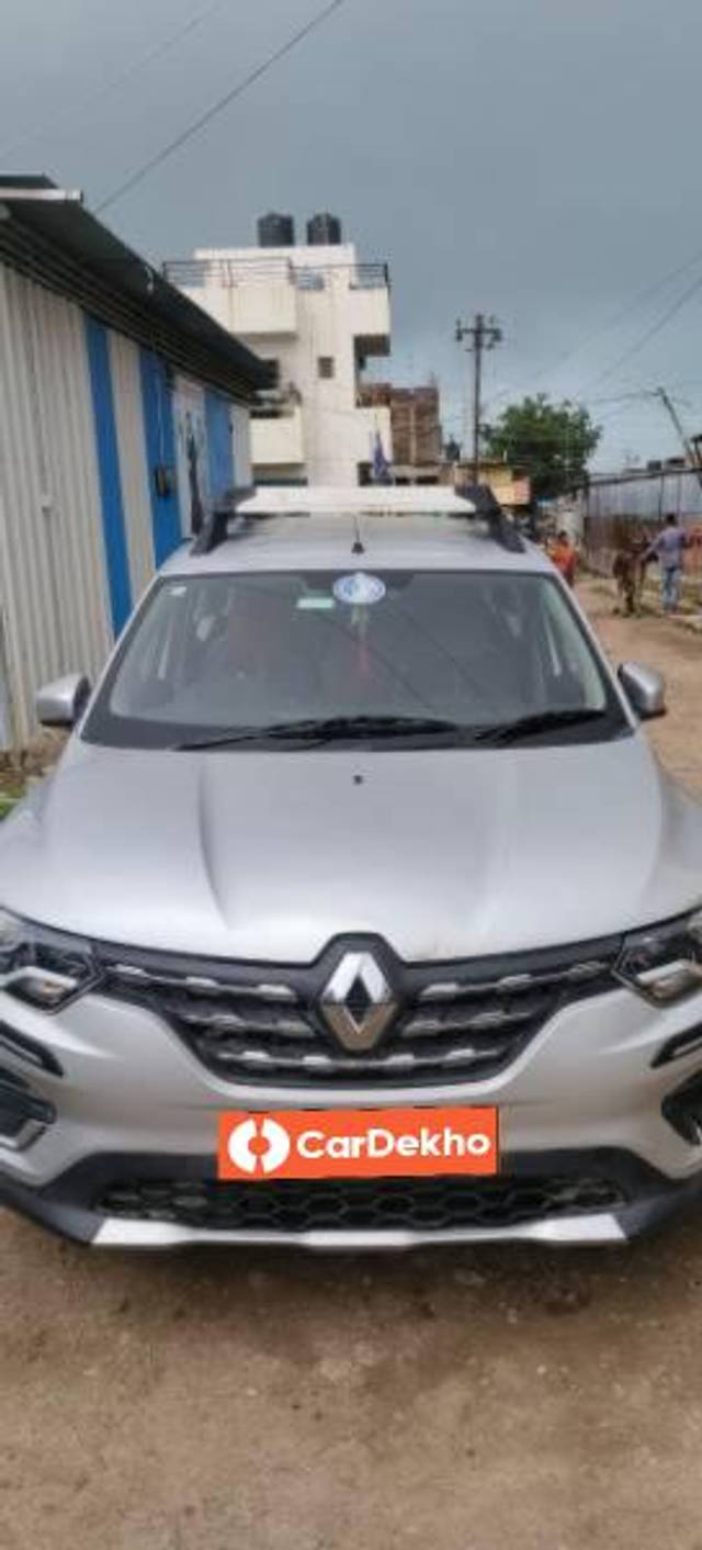 https://images10.gaadi.com/usedcar_image/3618135/original/processed_9c0a560f-6c7f-43a9-b0b9-797d86bded63.jpg?imwidth=6400