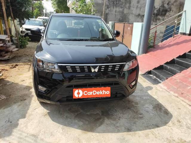 https://images10.gaadi.com/usedcar_image/3618290/original/processed_0415291e-6a31-45e4-8bd9-af318238fbe5.jpg?imwidth=6400