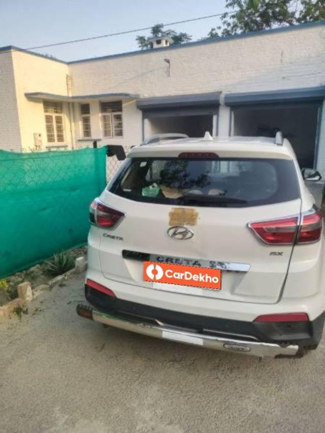 https://images10.gaadi.com/usedcar_image/3618348/original/processed_e064e1ce-7d58-43d9-b09c-fc3db2a51b47.jpg?imwidth=6402