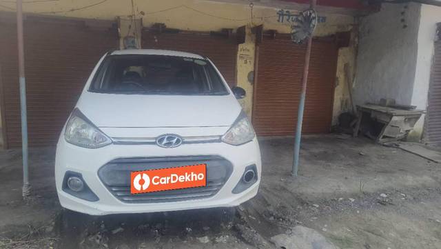 https://images10.gaadi.com/usedcar_image/3618379/original/processed_78f3a4b7-4ddf-4c72-921a-2c1448aa299b.jpg?imwidth=6402