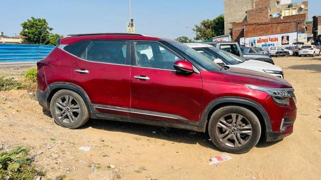https://images10.gaadi.com/usedcar_image/3618432/original/processed_5ba67a40-8d98-49b5-9276-fa4849449fdd.jpeg?imwidth=6401