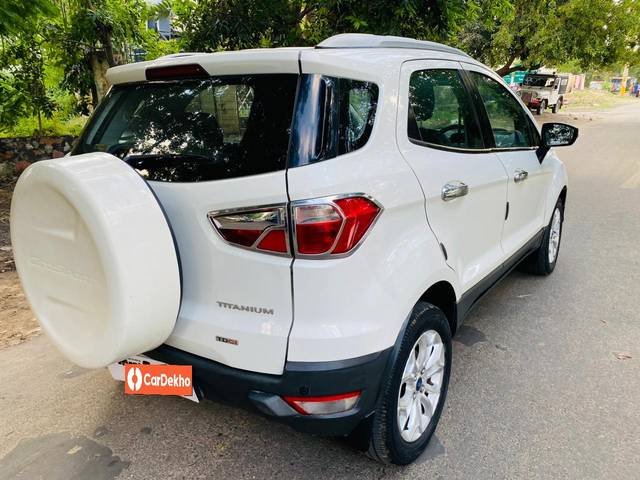 https://images10.gaadi.com/usedcar_image/3618443/original/processed_img2889981__usedcar_whatsappimage2023_09_26at52738pm_9301697174543_1697174583.jpeg?imwidth=6402