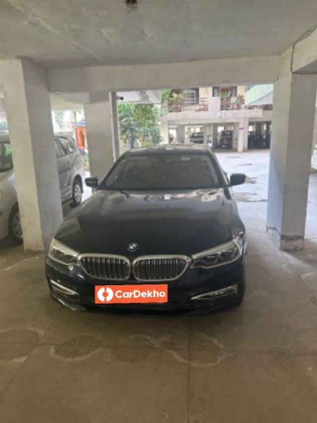 https://images10.gaadi.com/usedcar_image/3618447/original/processed_988073fd-86ed-4457-9cf4-0b2b29493f00.jpeg?imwidth=6402