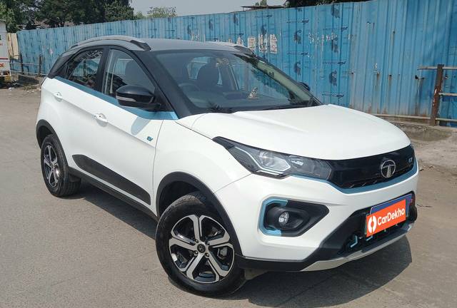 https://images10.gaadi.com/usedcar_image/3618739/original/processed_img2890146__used_car_2890146_1697184028.jpg?imwidth=6400