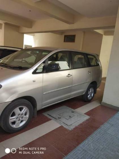 Toyota Innova 2.5 V Diesel 7-seater Toyota Innova 2.5 V Diesel 7-seater