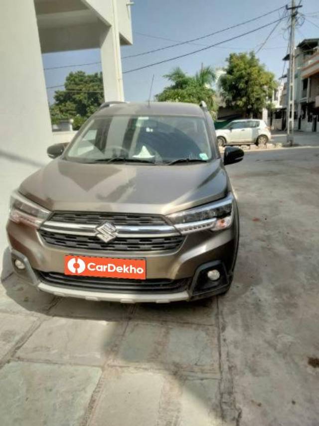 https://images10.gaadi.com/usedcar_image/3618866/original/processed_da82a11f-6847-43ee-90d1-fa8a2cf4e6c9.jpg?imwidth=6400