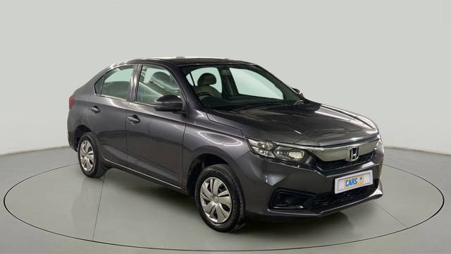 https://images10.gaadi.com/usedcar_image/3618948/original/slot__1-6-Exterior-10075157780-ff71999886ca4ccc90fbfe98b49228eb-Exterior-7.jpg?imwidth=6400