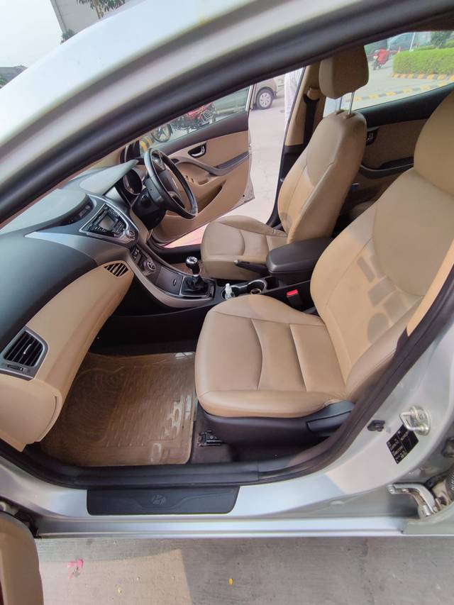https://images10.gaadi.com/usedcar_image/3618956/original/img2890275__used_car_2890275_1697189976.jpg?imwidth=6402