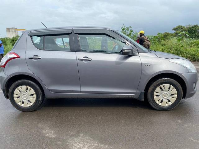 https://images10.gaadi.com/usedcar_image/3618987/original/processed_img2890289__used_car_2890289_1697191297.jpg?imwidth=6401
