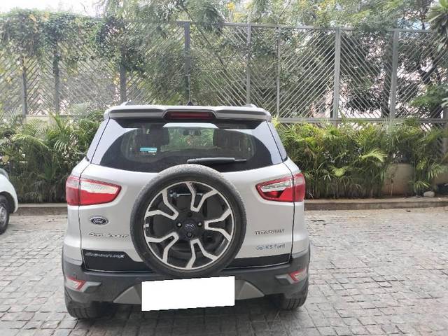 https://images10.gaadi.com/usedcar_image/3619081/original/processed_df3ed8b4-a605-431c-bc30-ae2f7b2e5e8f.jpg?imwidth=6402