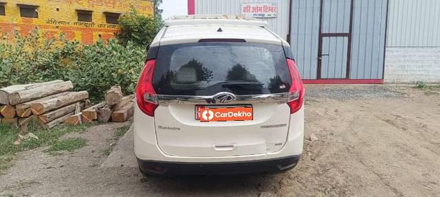 https://images10.gaadi.com/usedcar_image/3619102/original/processed_98e33721-96c0-4fc5-84a8-049f86f1e9ca.jpg?imwidth=6402
