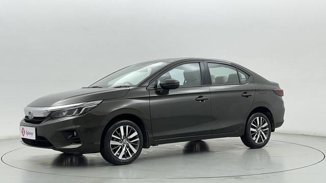 https://images10.gaadi.com/usedcar_image/3619150/original/h3aekEUvSPGzSgFV92wwog__file.JPG?imwidth=6400