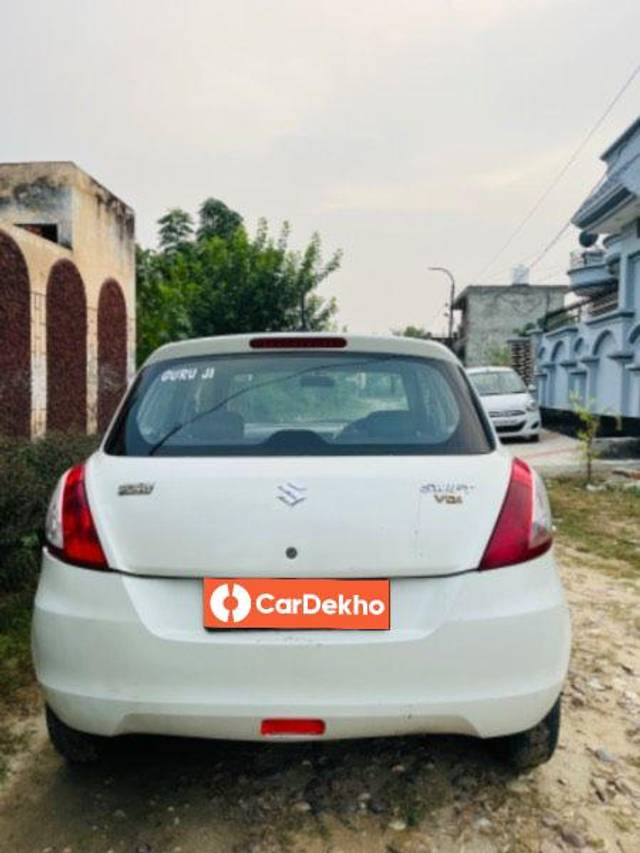 https://images10.gaadi.com/usedcar_image/3619461/original/processed_e9e9feb5-8282-4cb3-857e-f0e9426203aa.jpeg?imwidth=6401