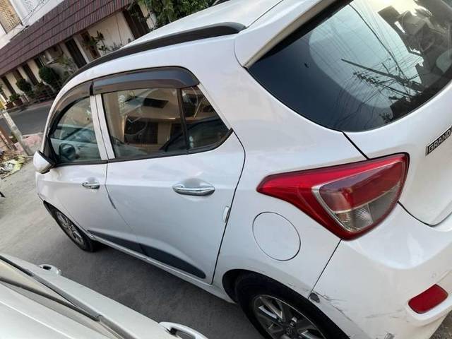 https://images10.gaadi.com/usedcar_image/3619524/original/processed_0809714e-cd73-463a-9d80-0715b79dd799.jpg?imwidth=6402