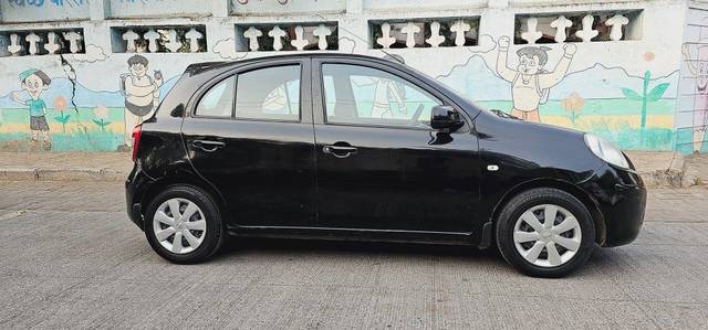 https://images10.gaadi.com/usedcar_image/3619646/original/processed_img2890597__used_car_2890597_1699579609.jpg?imwidth=6401