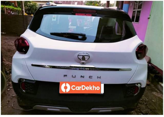https://images10.gaadi.com/usedcar_image/3619726/original/processed_2f92938d-674a-4793-89fe-156bd8910c9e.jpg?imwidth=6401