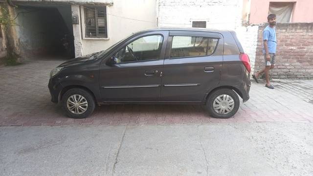 https://images10.gaadi.com/usedcar_image/3619894/original/07__VCC_IMG_1696650006531_1800200_95_1696650361.jpg?imwidth=6401