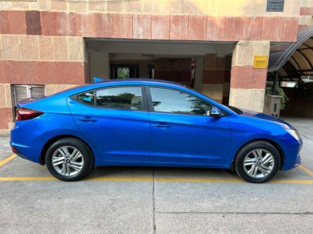 https://images10.gaadi.com/usedcar_image/3619968/original/processed_835ec5bf-e5e6-4fad-abb3-5f125e9d0f02.jpeg?imwidth=6401